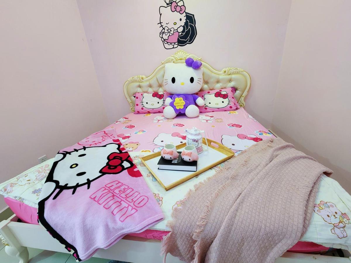 Hello Kitty Fully Air-con Apartment Puchong