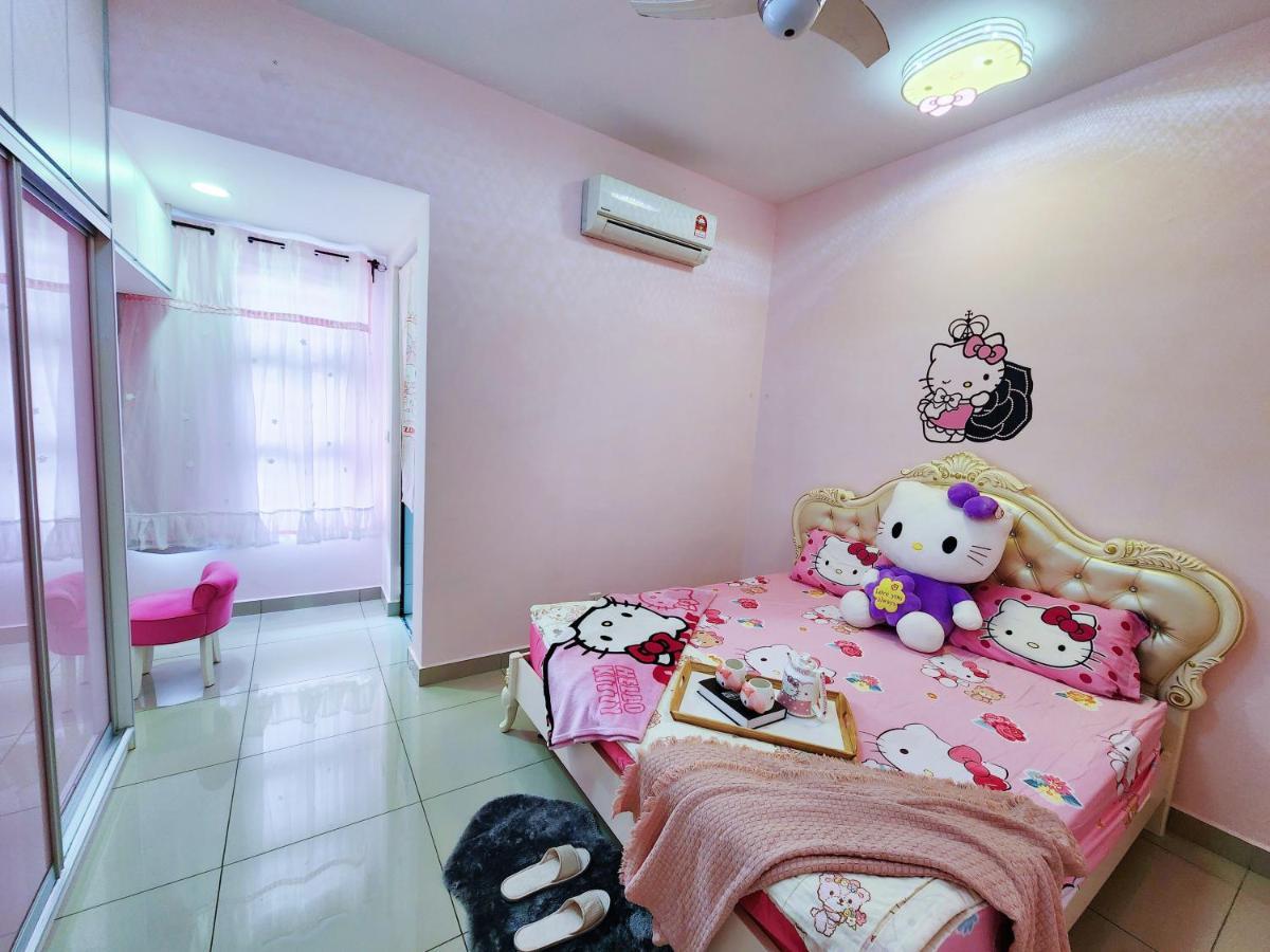 Hello Kitty Fully Air-con